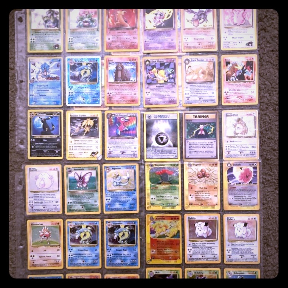 Lot of holographic Pokémon cards